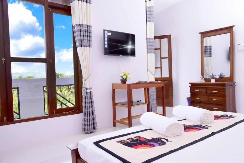 Saru Holiday Apartment - Upto 6 Guests Κάντι Εξωτερικό φωτογραφία