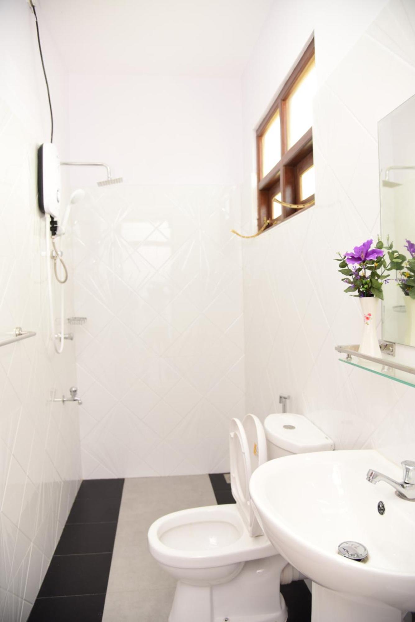 Saru Holiday Apartment - Upto 6 Guests Κάντι Εξωτερικό φωτογραφία
