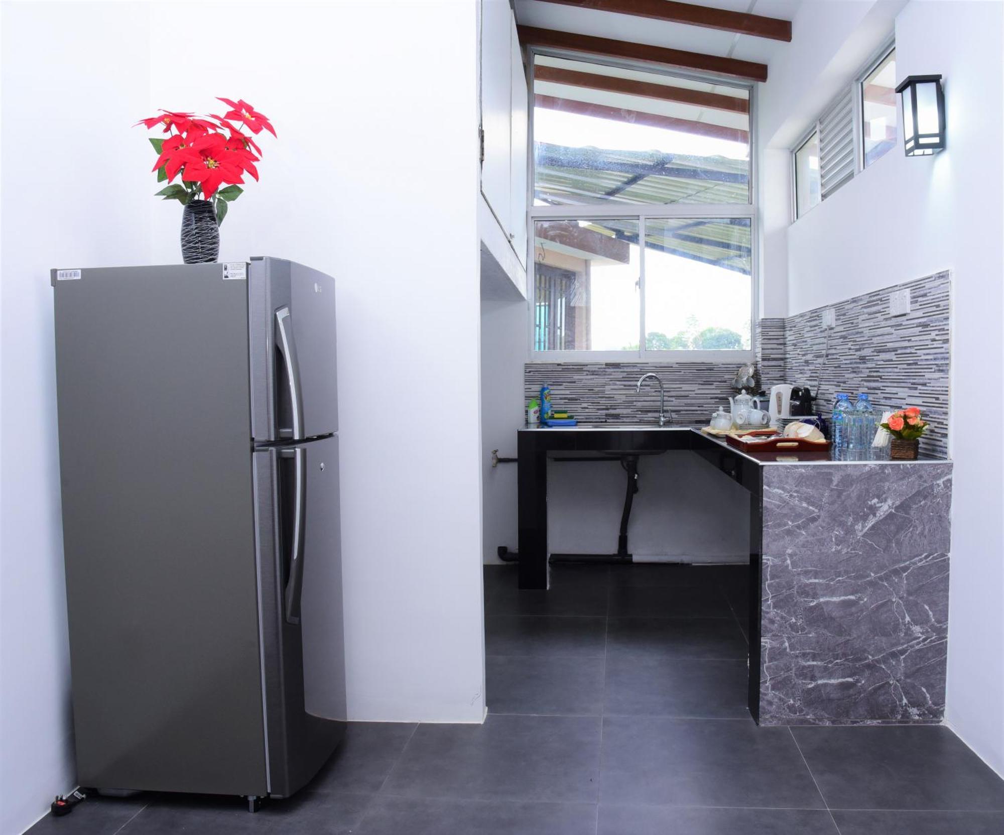 Saru Holiday Apartment - Upto 6 Guests Κάντι Εξωτερικό φωτογραφία